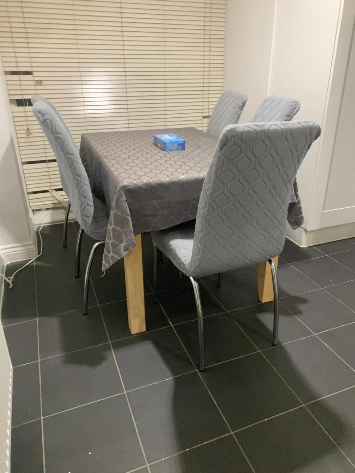 3 Bedroom Home Near Windsor Castle, Legoland, & Heathrow สลาว ภายนอก รูปภาพ